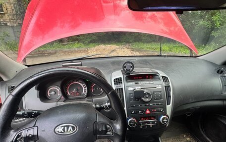 KIA cee'd I рестайлинг, 2010 год, 650 000 рублей, 11 фотография