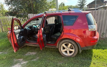 Mitsubishi Outlander III рестайлинг 3, 2007 год, 850 000 рублей, 4 фотография
