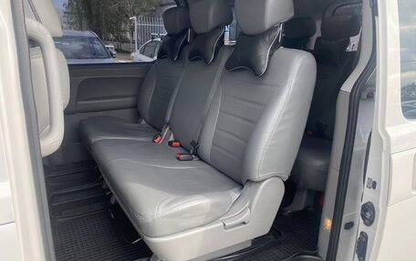 Hyundai H-1 II рестайлинг, 2019 год, 2 550 000 рублей, 10 фотография