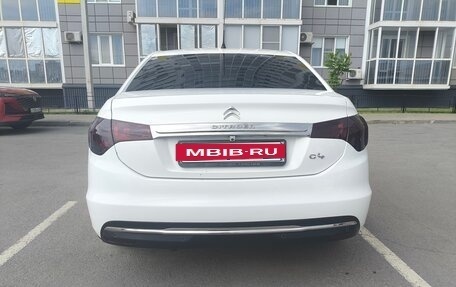 Citroen C4 II рестайлинг, 2015 год, 900 000 рублей, 7 фотография
