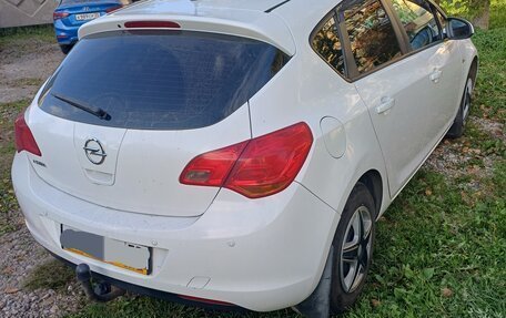Opel Astra J, 2011 год, 630 000 рублей, 5 фотография