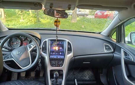 Opel Astra J, 2011 год, 630 000 рублей, 6 фотография