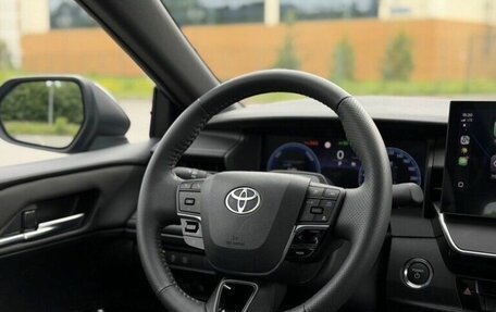 Toyota Camry, 2026 год, 3 990 000 рублей, 10 фотография