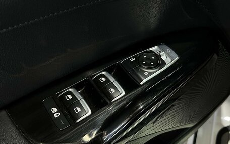 KIA K5, 2021 год, 2 700 000 рублей, 24 фотография