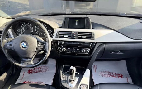 BMW 3 серия, 2018 год, 1 500 000 рублей, 9 фотография