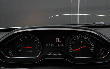 Peugeot 208 II, 2013 год, 590 000 рублей, 12 фотография
