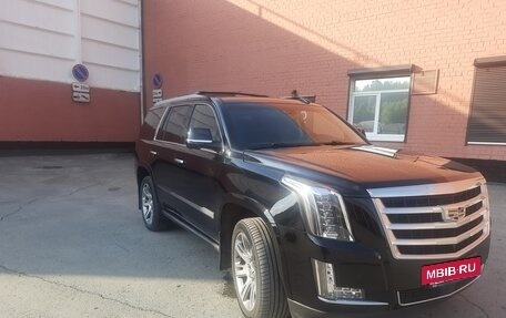 Cadillac Escalade IV, 2016 год, 4 200 000 рублей, 2 фотография