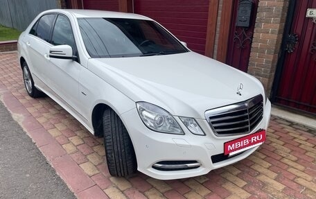 Mercedes-Benz E-Класс, 2012 год, 1 780 000 рублей, 4 фотография