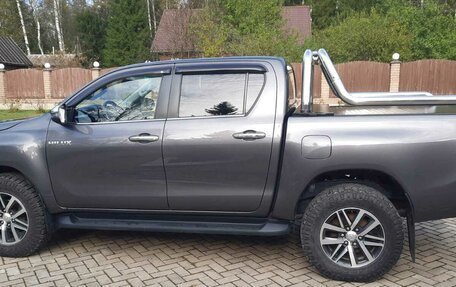 Toyota Hilux VIII, 2018 год, 4 800 000 рублей, 11 фотография