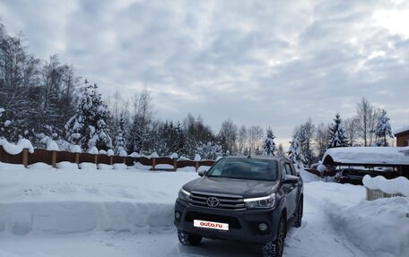 Toyota Hilux VIII, 2018 год, 4 800 000 рублей, 4 фотография