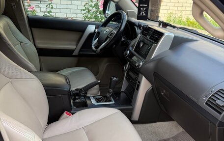 Toyota Land Cruiser Prado 150 рестайлинг 2, 2010 год, 2 825 000 рублей, 12 фотография