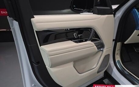 Land Rover Range Rover IV рестайлинг, 2025 год, 21 600 000 рублей, 16 фотография
