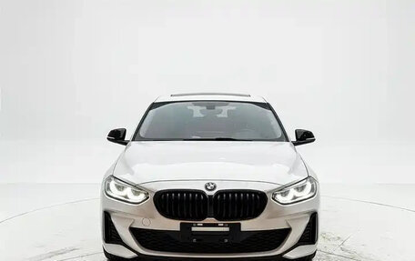 BMW 1 серия, 2022 год, 1 560 000 рублей, 1 фотография