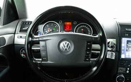 Volkswagen Touareg III, 2005 год, 849 000 рублей, 14 фотография