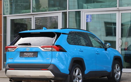 Toyota RAV4, 2021 год, 3 190 000 рублей, 5 фотография