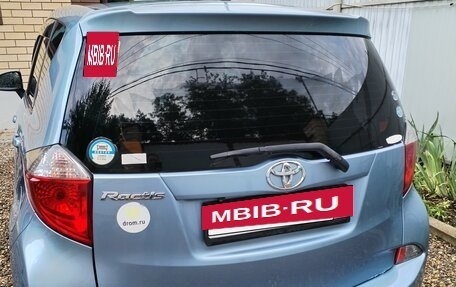 Toyota Ractis II, 2011 год, 890 000 рублей, 2 фотография