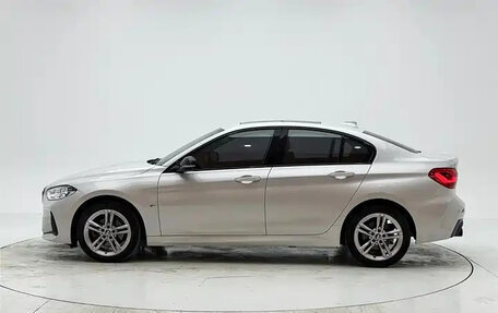 BMW 1 серия, 2022 год, 1 560 000 рублей, 6 фотография