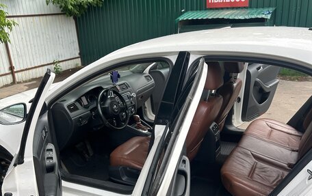 Volkswagen Jetta VI, 2013 год, 1 250 000 рублей, 12 фотография