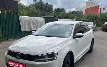 Volkswagen Jetta VI, 2013 год, 1 250 000 рублей, 14 фотография