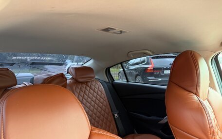 Mazda 6, 2017 год, 1 300 000 рублей, 6 фотография