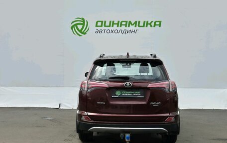 Toyota RAV4, 2017 год, 2 390 000 рублей, 6 фотография