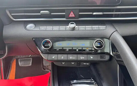 Hyundai Elantra, 2023 год, 1 400 000 рублей, 9 фотография