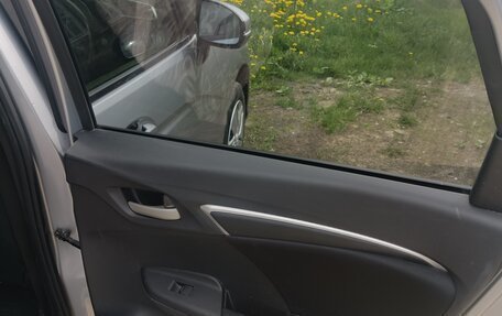 Honda Fit III, 2017 год, 900 000 рублей, 11 фотография