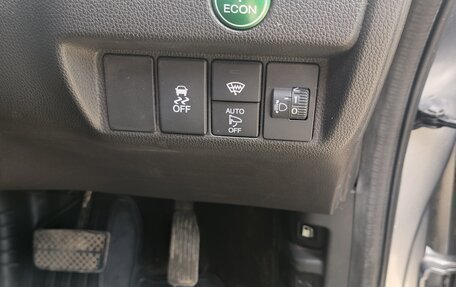 Honda Fit III, 2017 год, 900 000 рублей, 23 фотография
