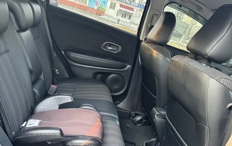 Honda Vezel, 2014 год, 1 400 000 рублей, 3 фотография