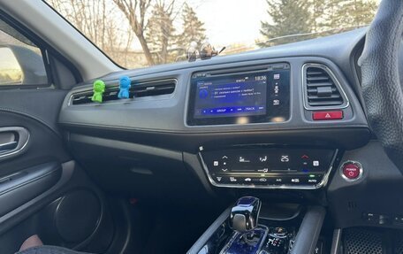 Honda Vezel, 2014 год, 1 400 000 рублей, 2 фотография