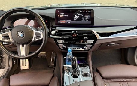 BMW 5 серия, 2021 год, 5 600 000 рублей, 9 фотография