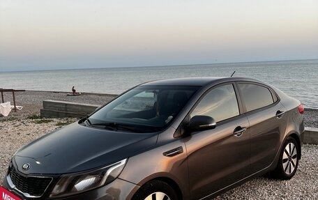 KIA Rio III рестайлинг, 2013 год, 990 000 рублей, 16 фотография