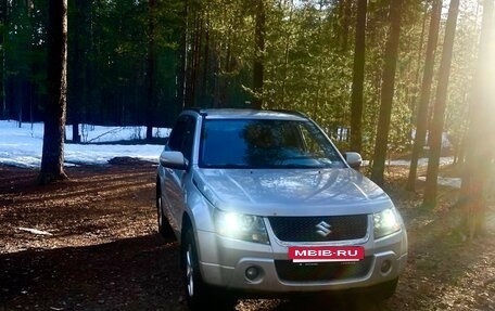 Suzuki Grand Vitara, 2011 год, 900 000 рублей, 2 фотография