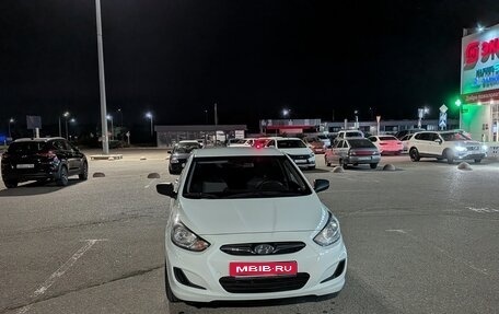 Hyundai Solaris II рестайлинг, 2012 год, 980 000 рублей, 1 фотография