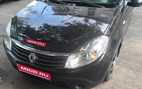 Renault Sandero I, 2010 год, 260 000 рублей, 1 фотография