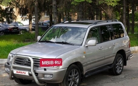 Toyota Land Cruiser 100 рестайлинг 2, 2004 год, 3 200 000 рублей, 8 фотография