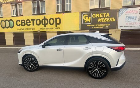 Lexus RX IV рестайлинг, 2025 год, 4 000 000 рублей, 4 фотография