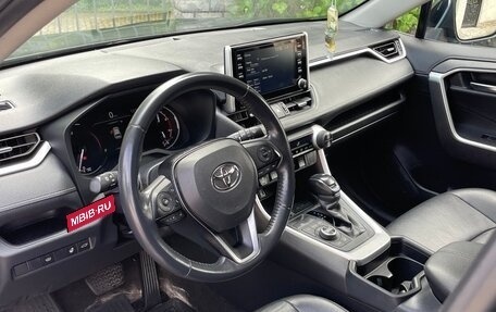 Toyota RAV4, 2021 год, 2 975 000 рублей, 15 фотография