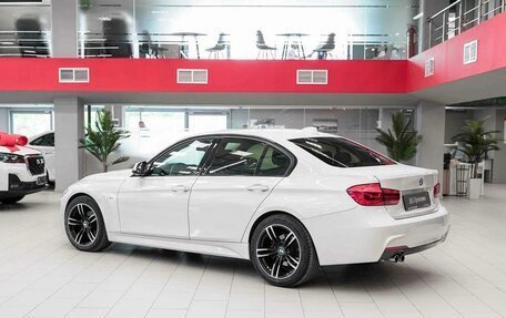 BMW 3 серия, 2017 год, 2 190 000 рублей, 2 фотография
