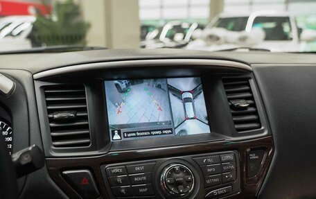 Nissan Pathfinder, 2015 год, 1 550 000 рублей, 10 фотография