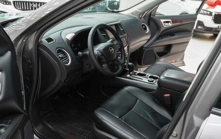 Nissan Pathfinder, 2015 год, 1 550 000 рублей, 14 фотография