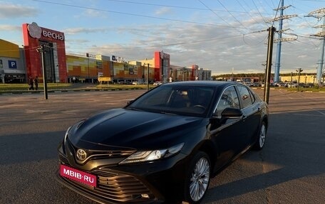 Toyota Camry, 2019 год, 2 500 000 рублей, 1 фотография