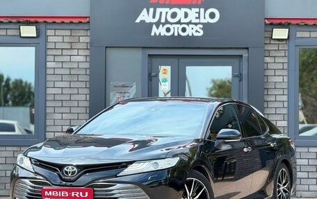 Toyota Camry, 2018 год, 2 690 000 рублей, 1 фотография