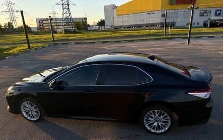 Toyota Camry, 2019 год, 2 500 000 рублей, 2 фотография