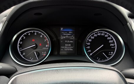 Toyota Camry, 2019 год, 2 500 000 рублей, 4 фотография