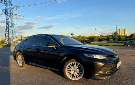 Toyota Camry, 2019 год, 2 500 000 рублей, 20 фотография