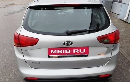 KIA cee'd III, 2013 год, 950 000 рублей, 2 фотография