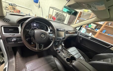 Volkswagen Touareg III, 2013 год, 2 240 000 рублей, 4 фотография