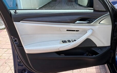 BMW 5 серия, 2017 год, 3 600 000 рублей, 9 фотография