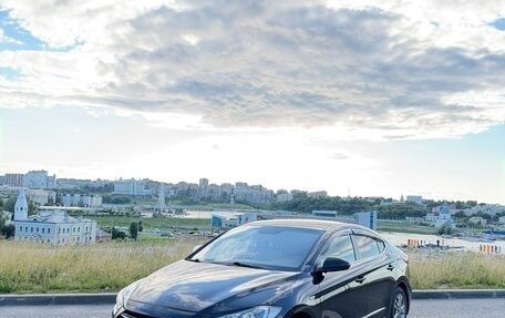 Hyundai Elantra VI рестайлинг, 2017 год, 1 000 000 рублей, 5 фотография